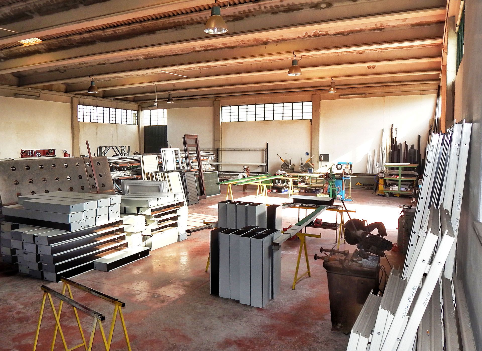 Interno Azienda - officina