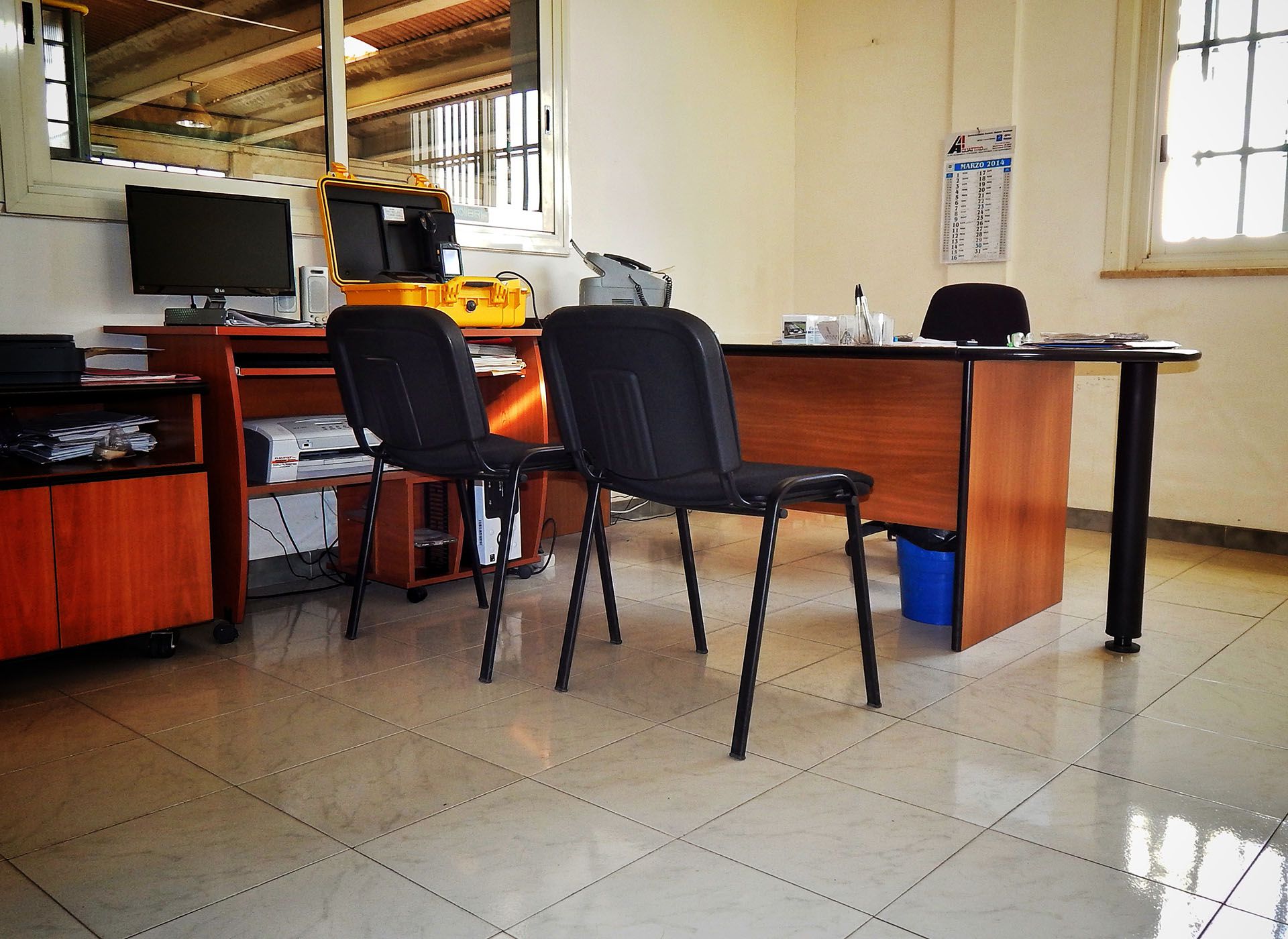 Interno Azienda - Ufficio